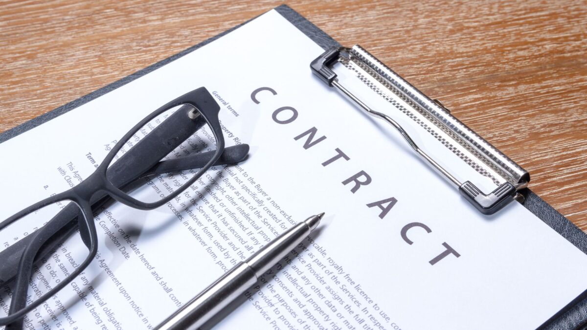 Understanding contract issues in projects and handling disputes with clarity